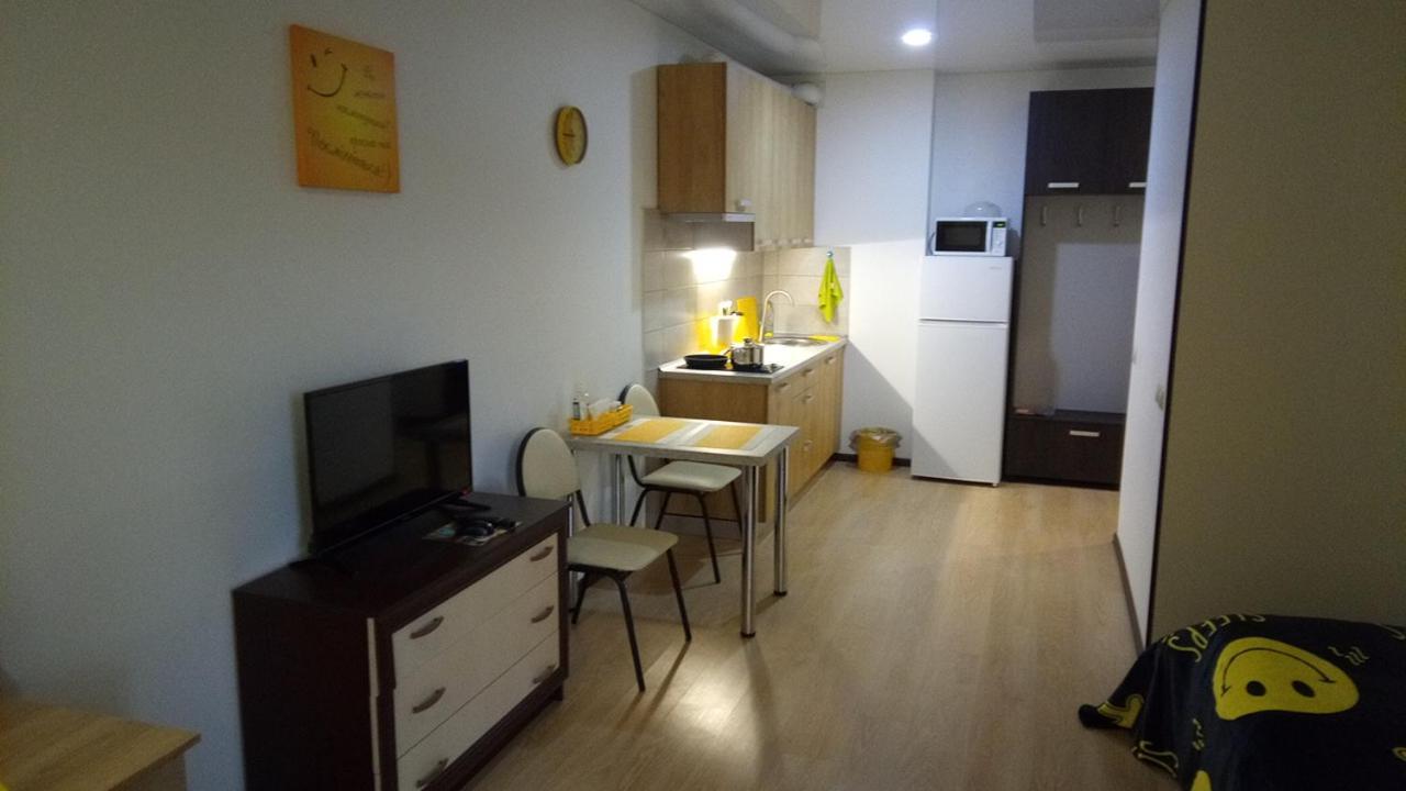 Positive Smile Studio Apartment In The Colorful Comfort Town Residental Complex. Kt-06. Kiev Eksteriør billede