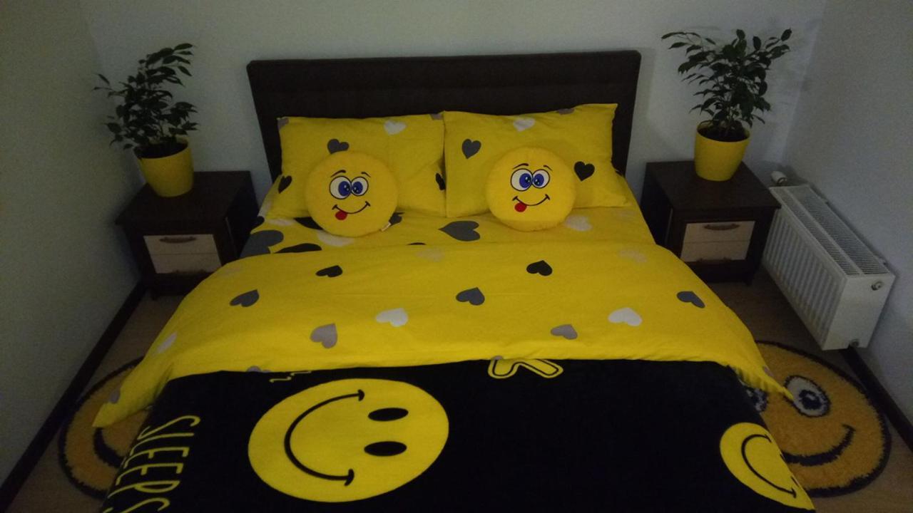 Positive Smile Studio Apartment In The Colorful Comfort Town Residental Complex. Kt-06. Kiev Eksteriør billede