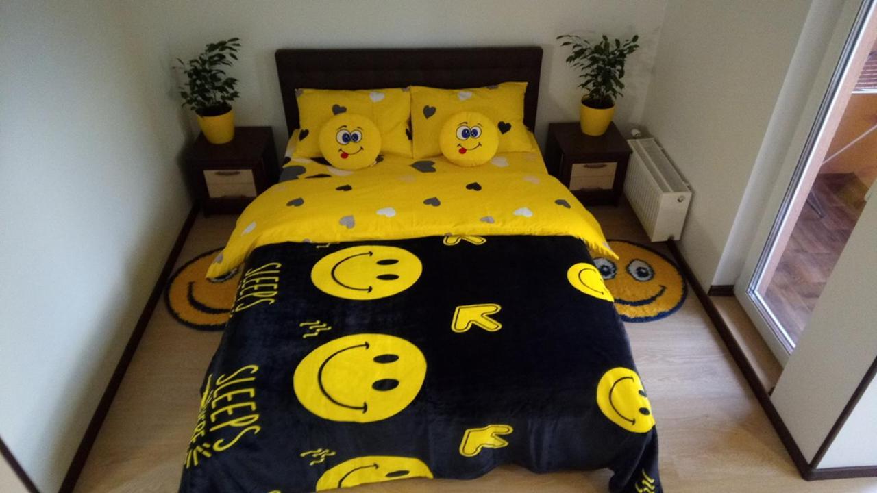Positive Smile Studio Apartment In The Colorful Comfort Town Residental Complex. Kt-06. Kiev Eksteriør billede