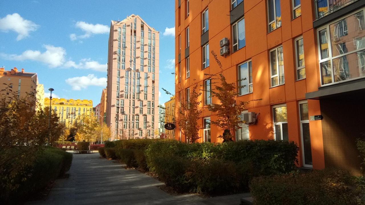 Positive Smile Studio Apartment In The Colorful Comfort Town Residental Complex. Kt-06. Kiev Eksteriør billede