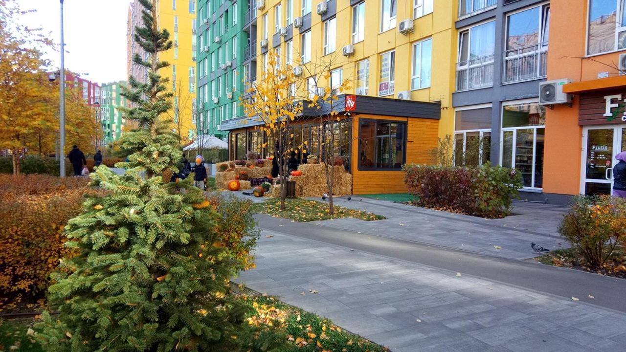 Positive Smile Studio Apartment In The Colorful Comfort Town Residental Complex. Kt-06. Kiev Eksteriør billede
