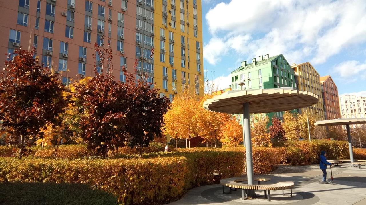 Positive Smile Studio Apartment In The Colorful Comfort Town Residental Complex. Kt-06. Kiev Eksteriør billede